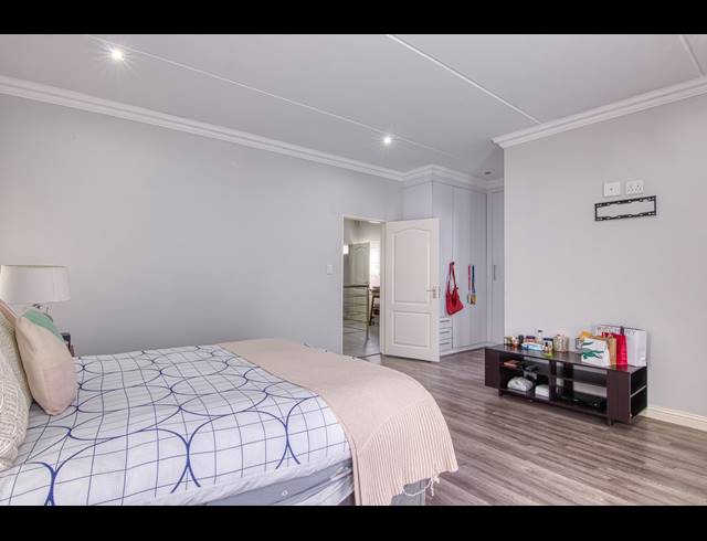 3 BEDROOM CLUSTER FOR SALE IN CRAIGAVON